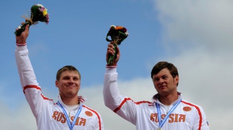 Алексей Коровашков и Иван Штыль стали чемпионами мира в соревнованиях каноэ-двоек на дистанции 500 метров.